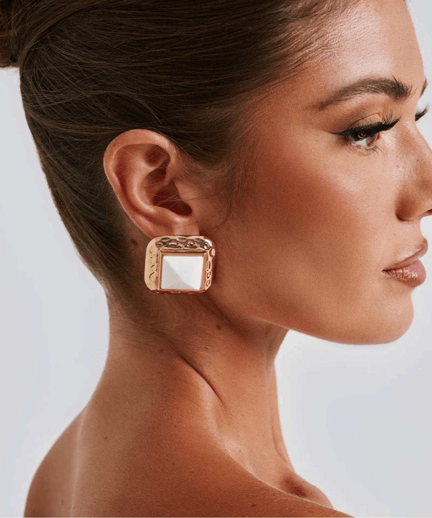 Felicity Earrings - White/Gold