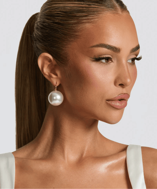 Alva Earrings - Pearl
